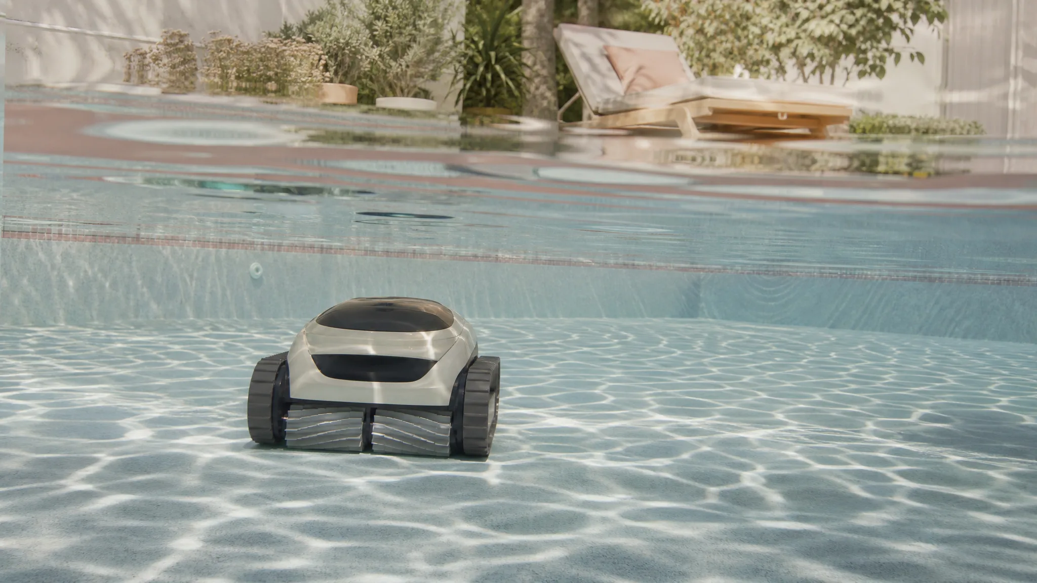 Bubot 300P Review: We Tested This Cordless Pool Robot for Weeks
